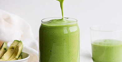 Griekse Yoghurt Green Juice met Avocado en Spinazie